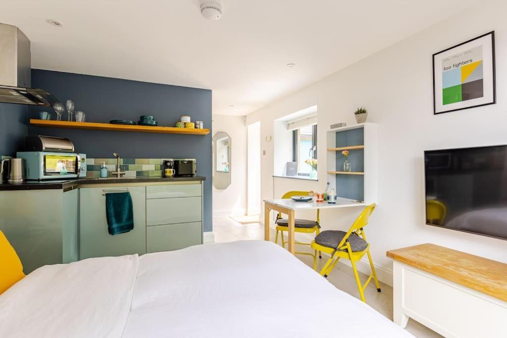 Apartamento Cosy Cotswolds Retreat Near Bath & Castle Combe Chippenham  Exterior foto